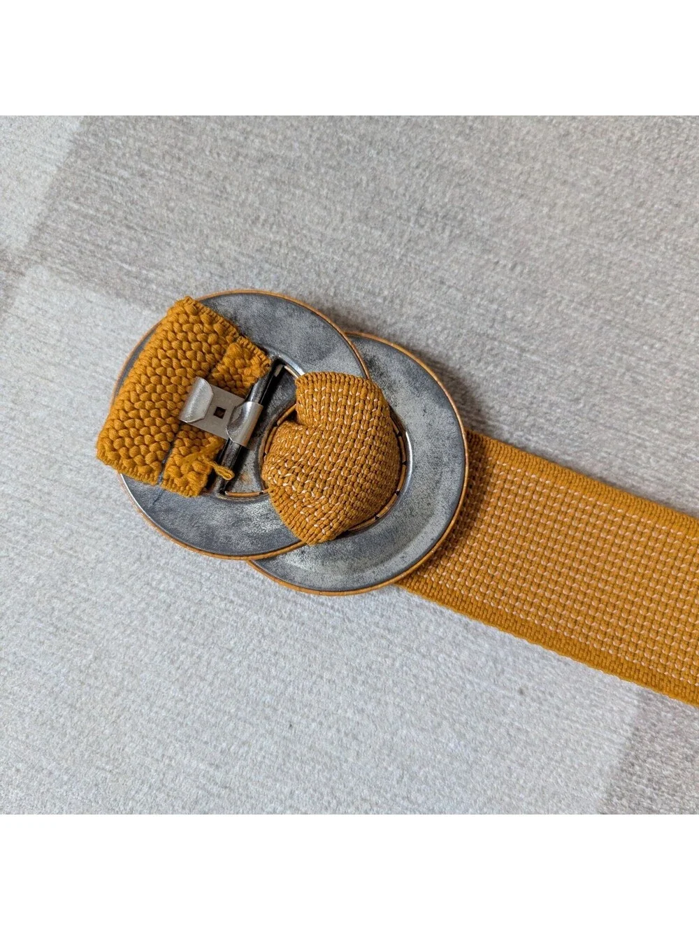 Vintage 80s ochre stretch waist belt